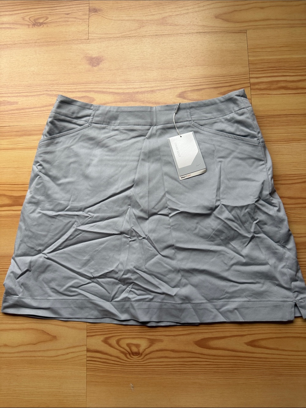Nike golf Women’s Gray Athletic Skirt with Built-In Shorts 8 new
